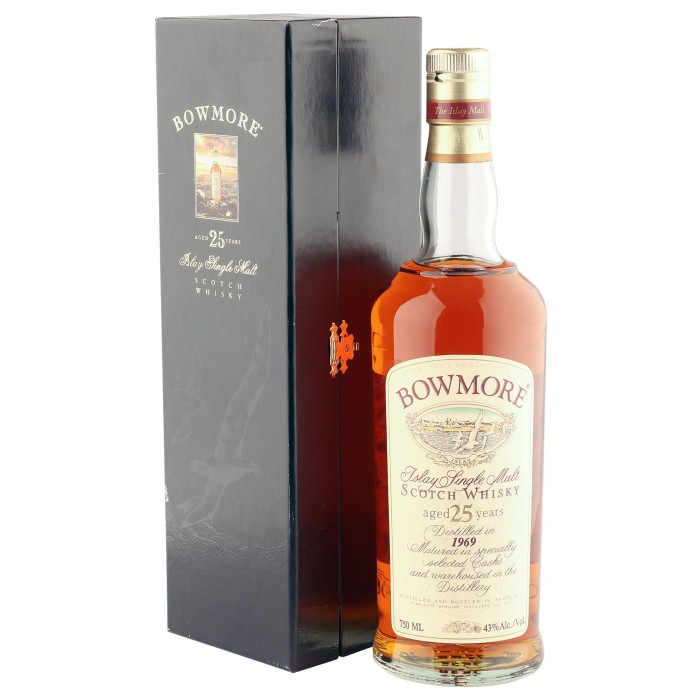 Bowmore 1969 25 Year Old with Presentation Case