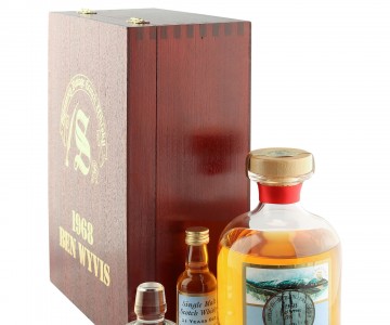 Ben Wyvis 1968 31 Year Old, Signatory Vintage Bottling with Miniature